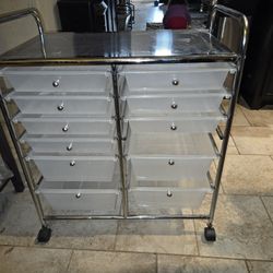 Rolling cart with drawers