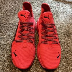 Puma Sneakers