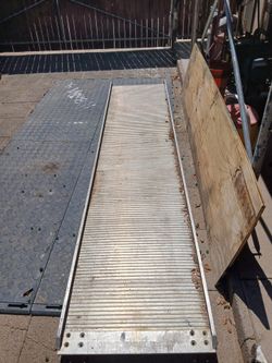 Box truck ramp
