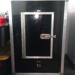 Anvil Case For Soundboard Equipment Or Dj Equipment Or Stereo Or Karaoke Equipment 