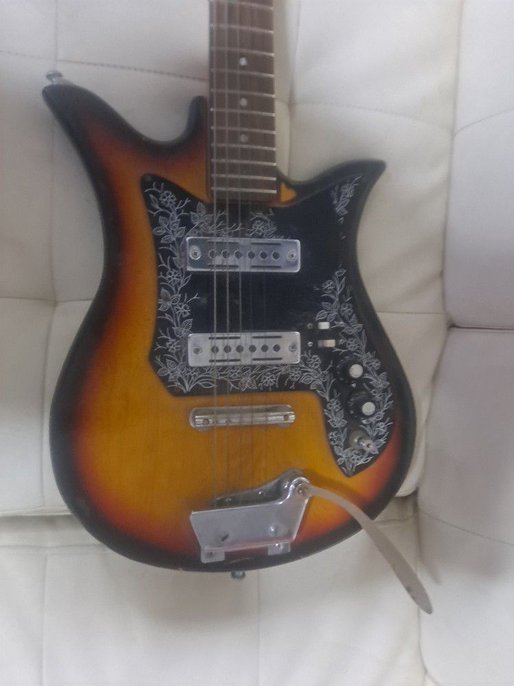 Del Rey Electric Guitar 