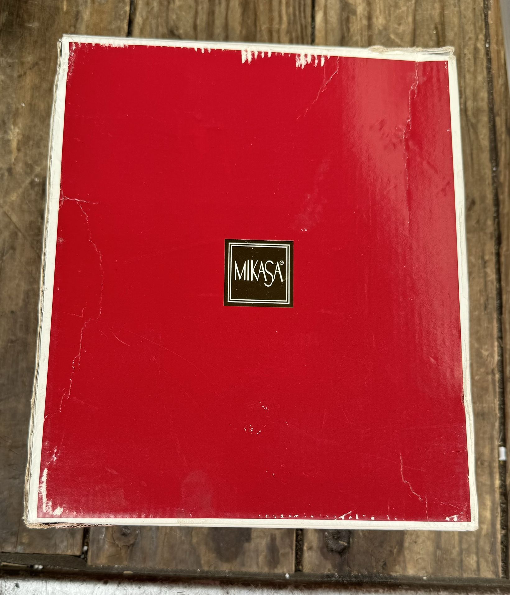 Pair of Vintage Mikasa Palatial Holly Gold Candle Holders