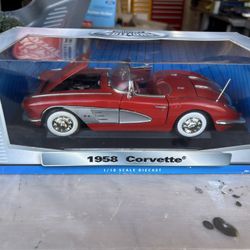 58 Corvette By Motor Max 18Th Scale