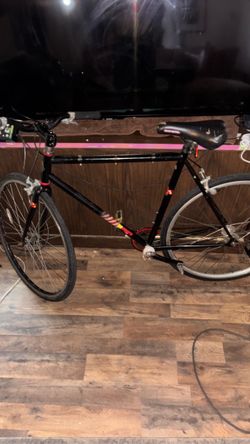 Black Road Bike Single Speed