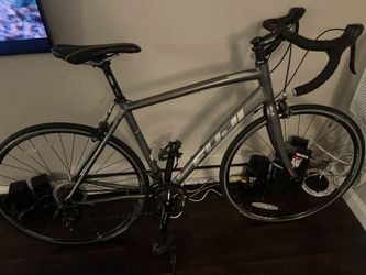 Fuji Road Bike Like New