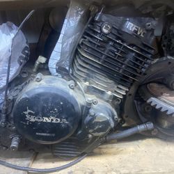 84 Honda XR600L Motor 