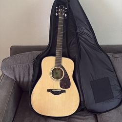 Yamaha FG800 guitar