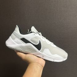 Nike Legend Essential (Men’s) 