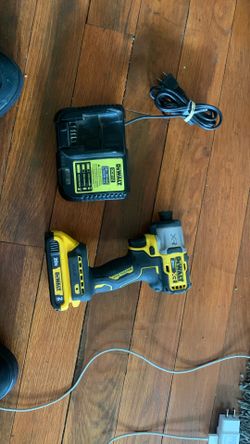 Dewalt Impact Drill w/charger