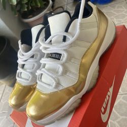 Jordan 11 Gold