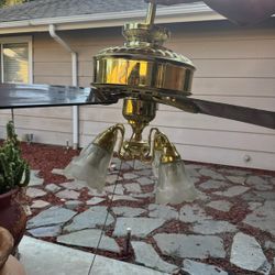 Very Good 52” ceiling fan.