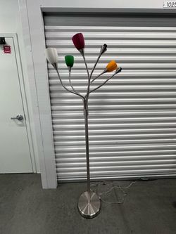 Floor lamp