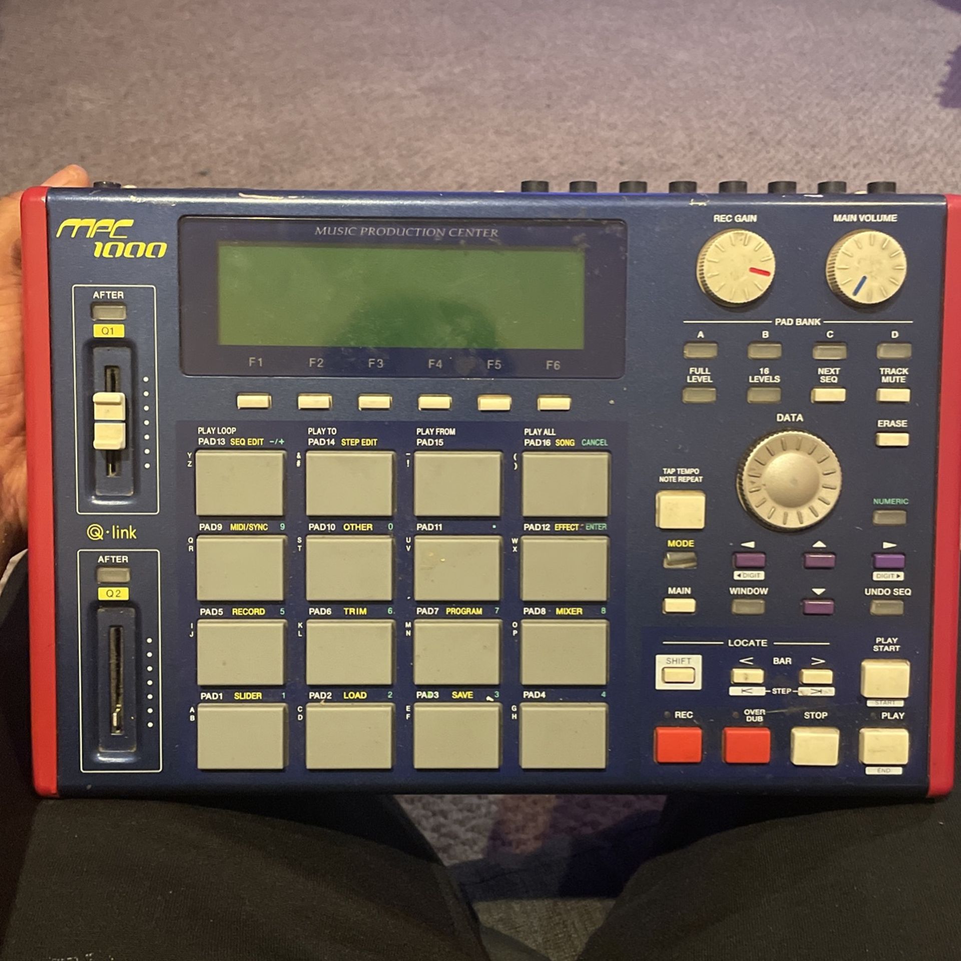 AKAI professional mpc 1000 for Sale in West Hollywood, CA OfferUp