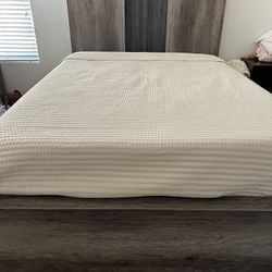 Queen Size adjustable Bed 