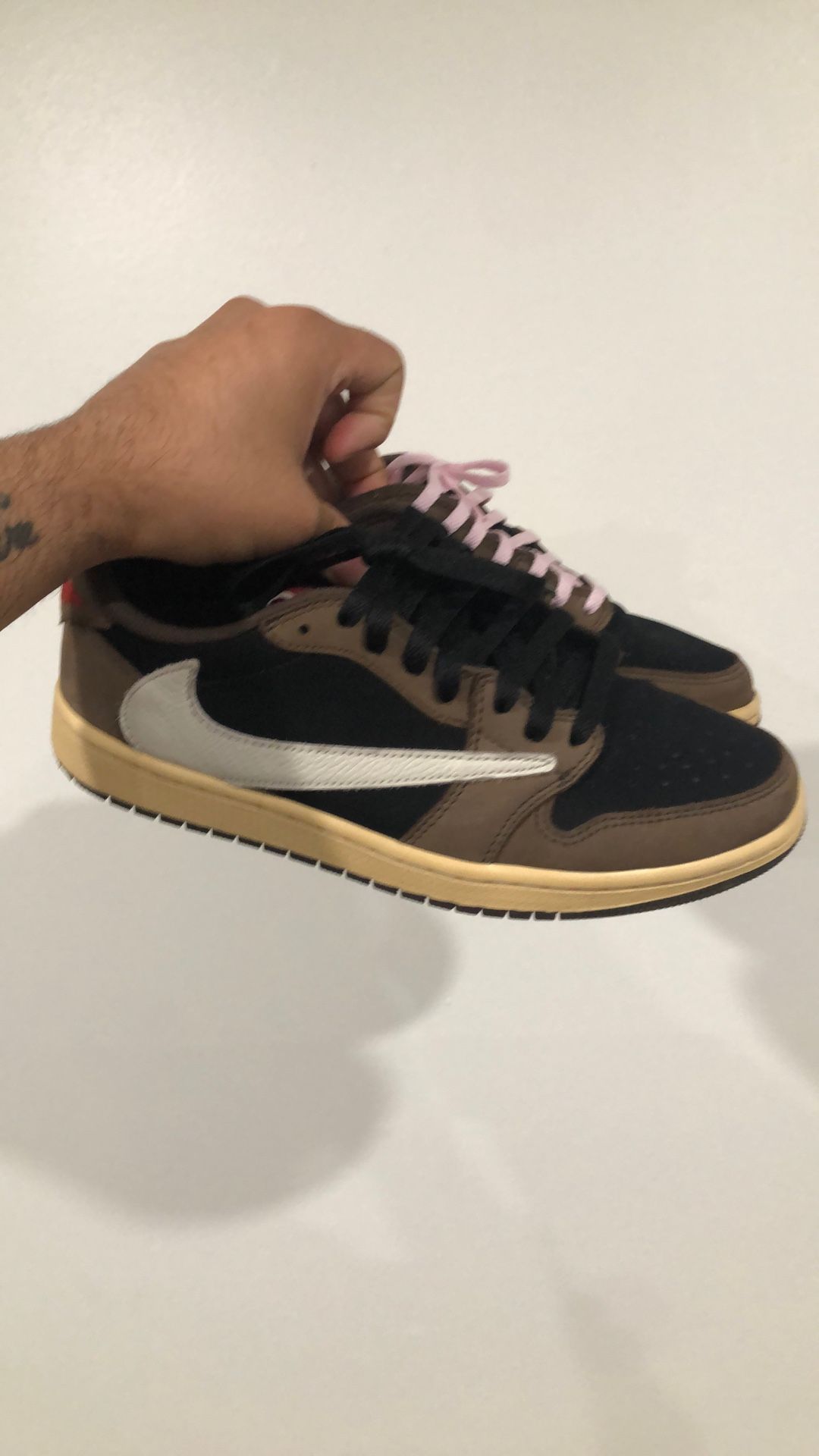 Nike Jordan 1 Mocha Size 8.5