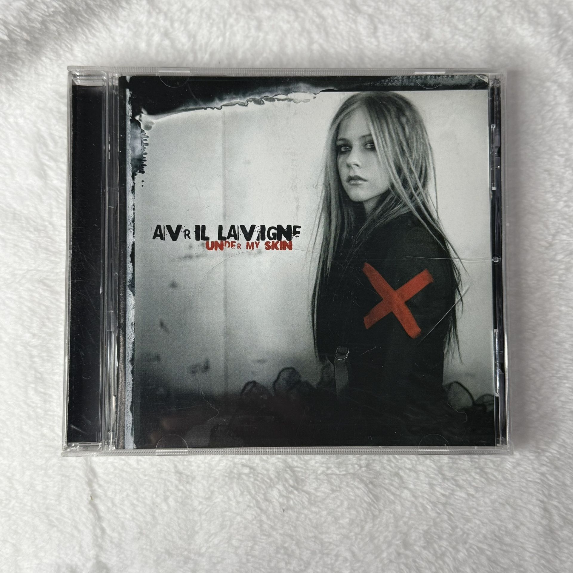 Avril Lavigne – Under My Skin CD (2004 Arista RCA BMG) Pop Rock Album
