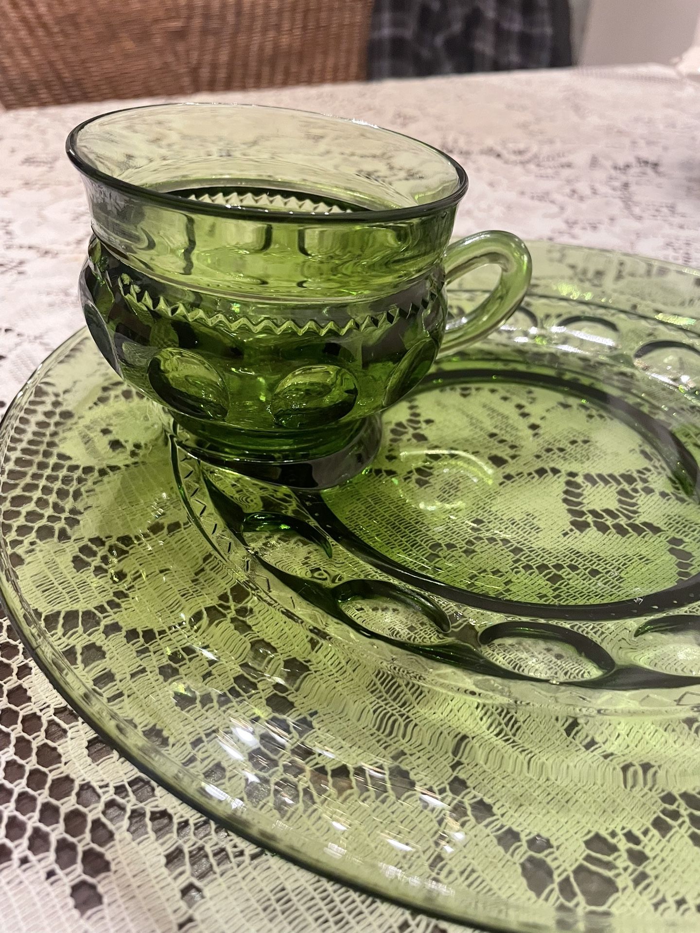 Vintage Indiana Glass Kings Crown Set Of 4