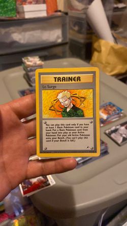 Lt. Surge #101/132 Gym Heroes Trainer PokƩmon Card
