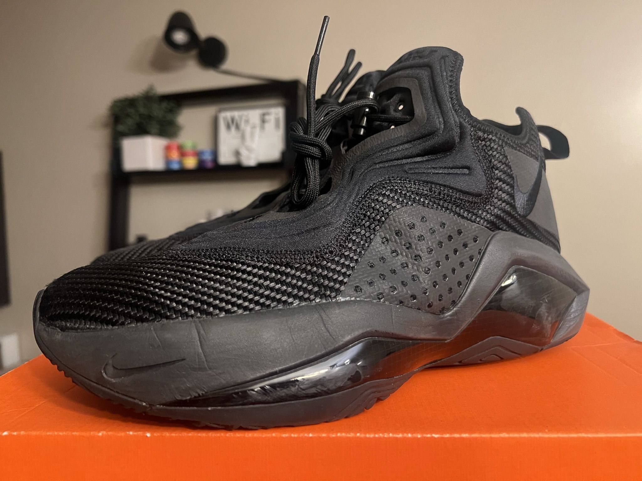 Nike Lebron Soldier 14 Triple Black Sz. 10