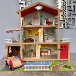 Dollhouse Plus Car