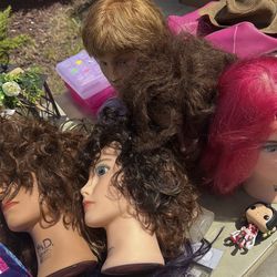 Mannequin Heads Cosmo
