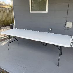 8 Foot Heavy Duty Foldable Table