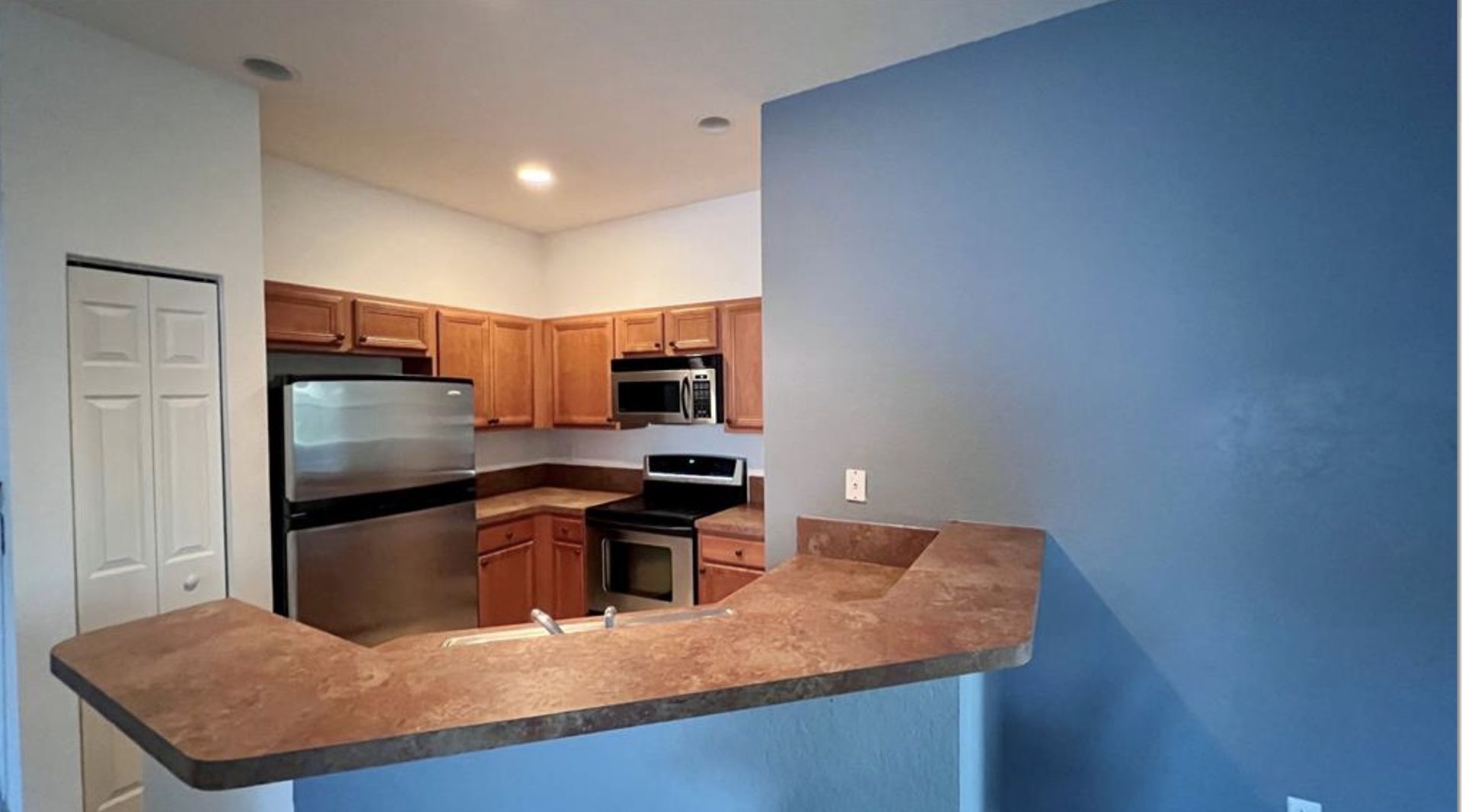 3/2  Beautiful Condo Home