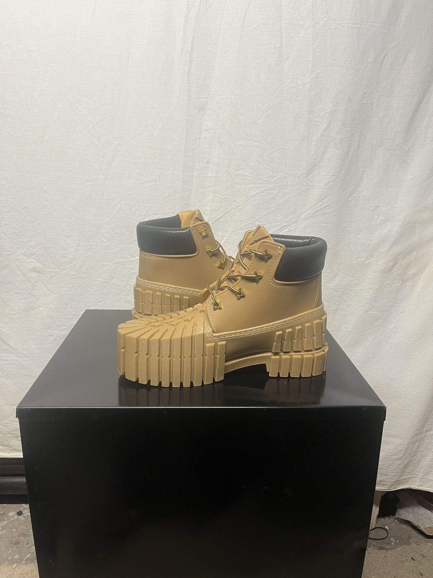 MSCHF 2x4 Boot 2024 Camel Wheat Oversized NY Timbs MSCHF 014 Size 8
