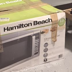 Microwave!! Barely Used