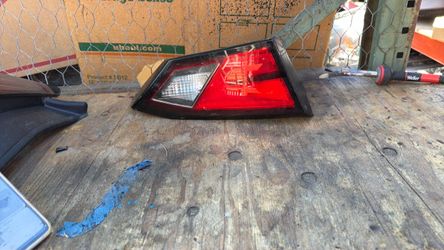 2019  2020 Nissan Altima inner taillight left side