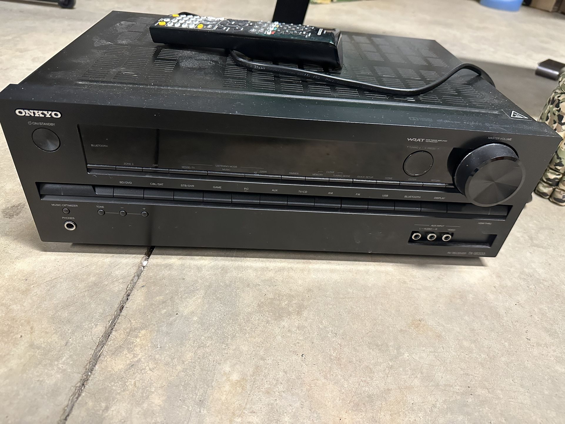 Onkyo 5.1 Receiver for Surround Sound