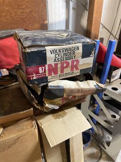 2 Sets Of 1600 Vw Jugs And Pistons