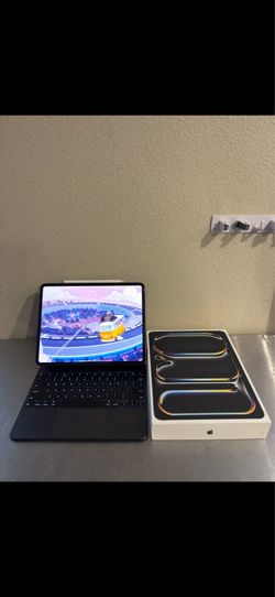 Apple iPad Pro M4 13 inch / Magic Keyboard / Apple Pencil Pro