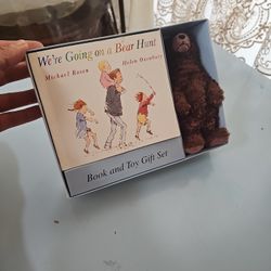 We're Going on a Bear Hunt Book and Toy Gift Set - Softcover