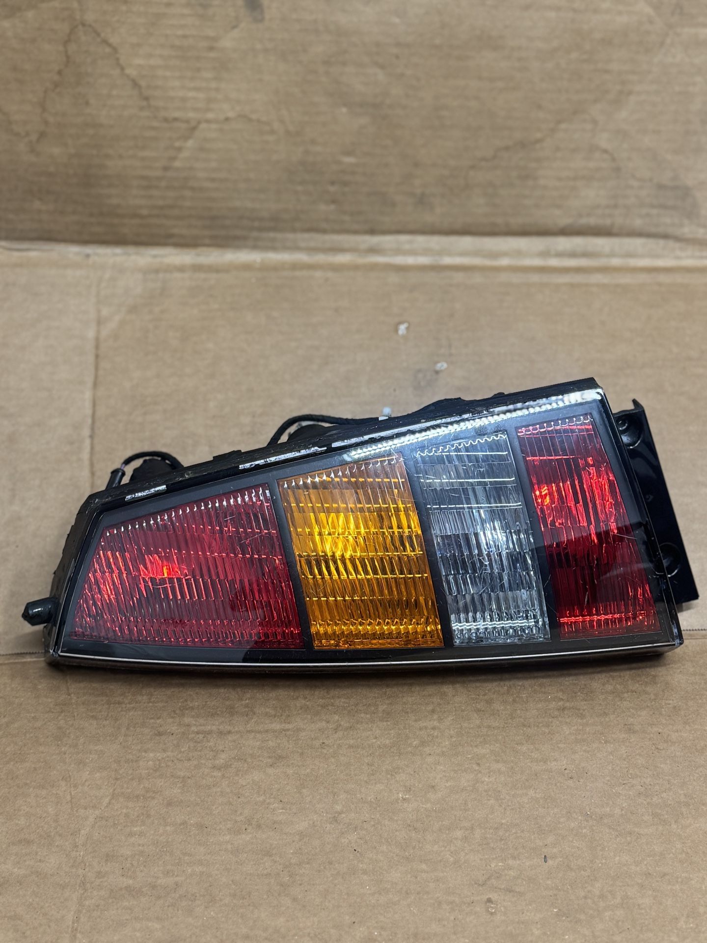 2007-2010 LAMBORGHINI MURCIELAGO REAR LEFT DRIVER LED TAILLIGHT OEM USED