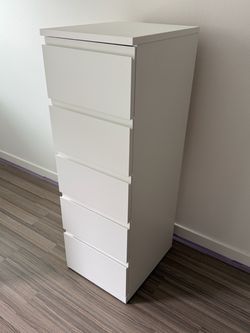 5-drawer Dresser