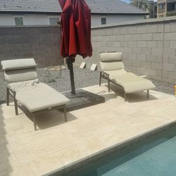 Pool Loungers 2