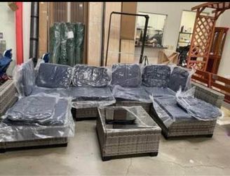 New in box. 7 Piece Outdoor Patio Furniture Set PE Rattan Sectional Sofa with Coffee Table