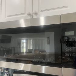 Amana Stainless Steel Microwave 