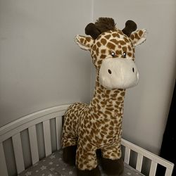 Big giraffe plushie