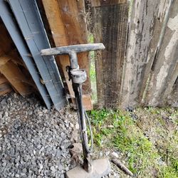 Manual Tire Pump w/gauge