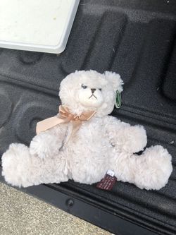 Bearington Bear Huggles Creamy White plush stuffed animal Teddy Bear