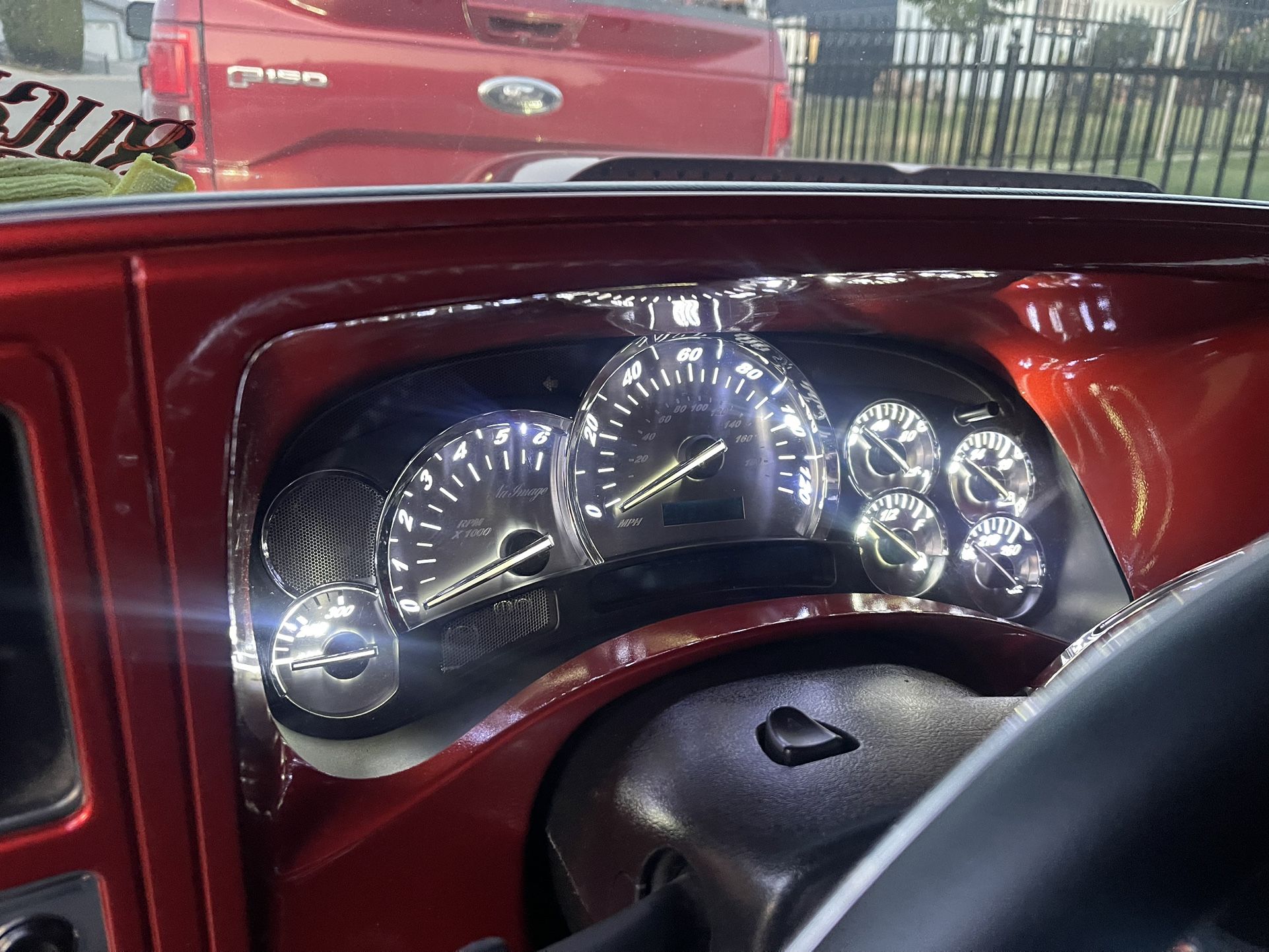 03-06 Chevy Cluster