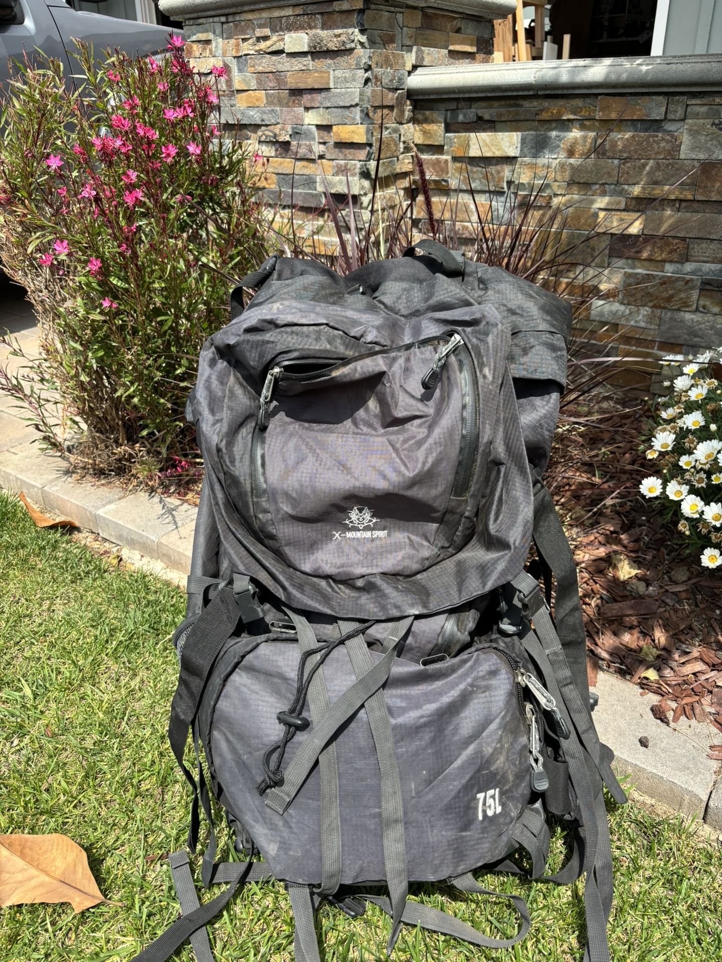 Mountain spirit 75 Liter Back pack