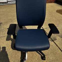 Amplify Computer Chair