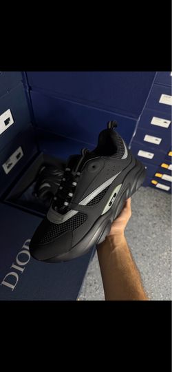 Dior B22