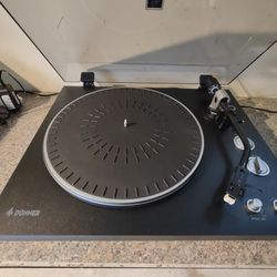 Donner Bluetooth Turntable 