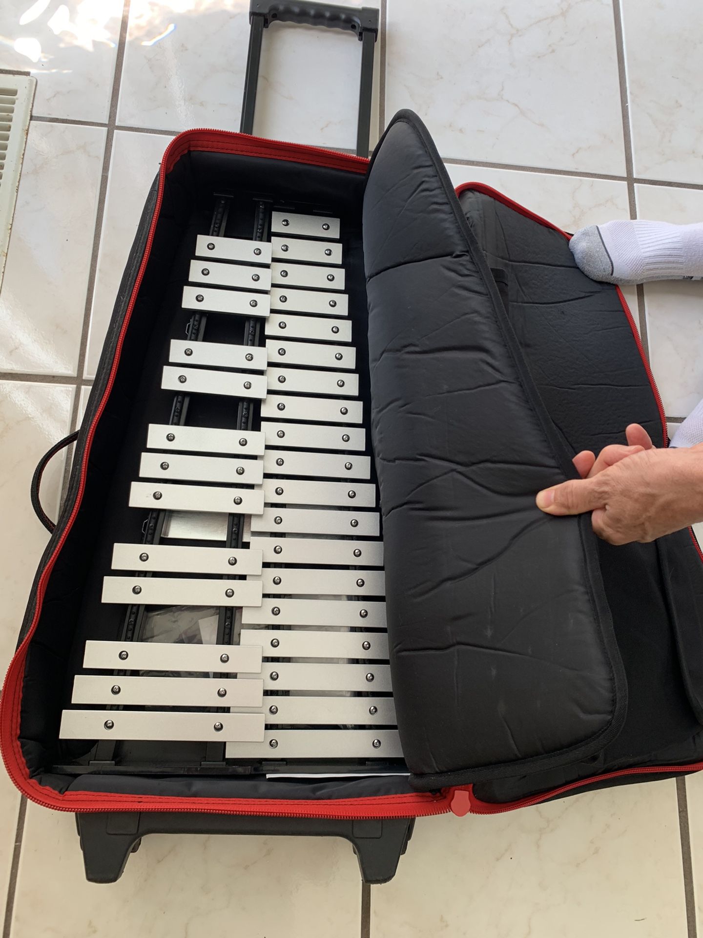 Vic Firth #V8806 Percussion with traveler bag