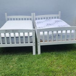 Nice Twins Beds With Matreses 
