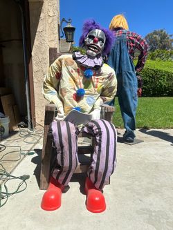 Spirit Halloween 2013 Thrashing Clown HTF Rare animated, animatronic prop decoration.